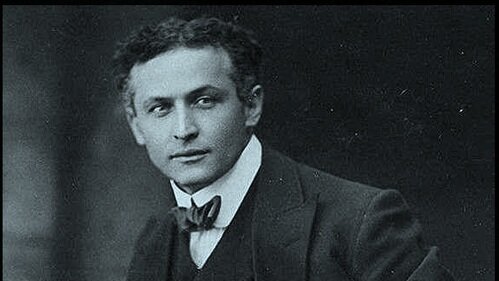 Harry Houdini Who Died (top10archives.com)