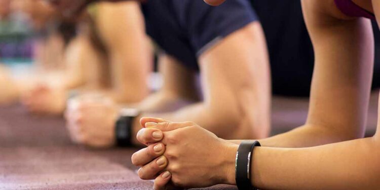 Top 10 Best Fitness Trackers In The World 2022