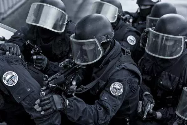 National Gendarmerie Intervention Group (GIGN),France (Top10archives.com)