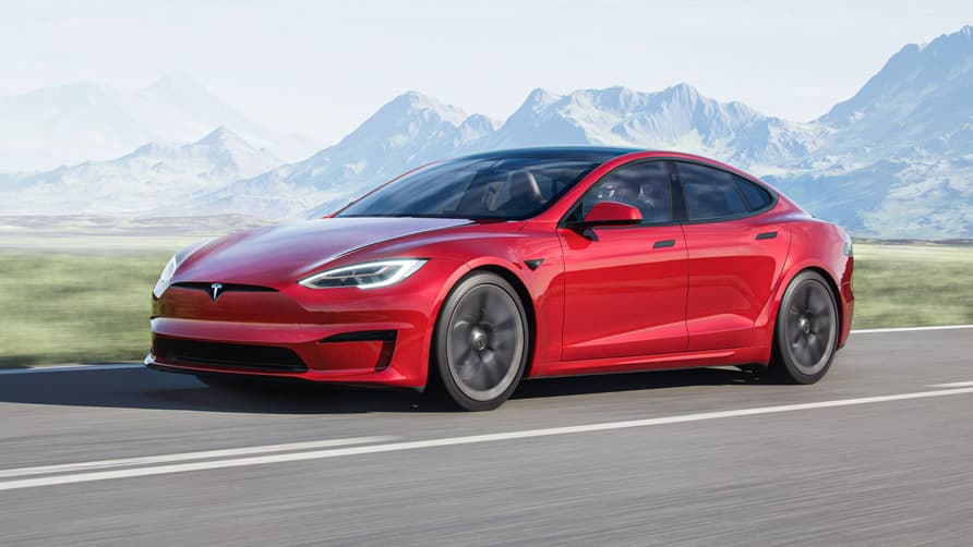 Tesla Model S Plaid1-(top10archives.com)