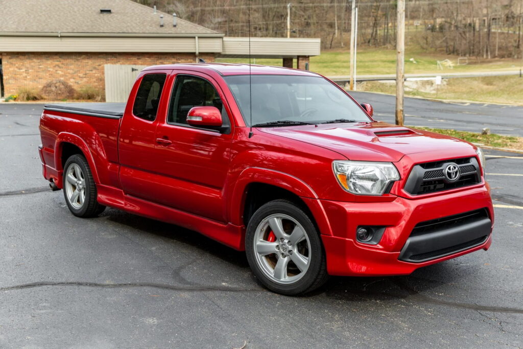 Toyota Tacoma X-Runner
(top10archives.com)