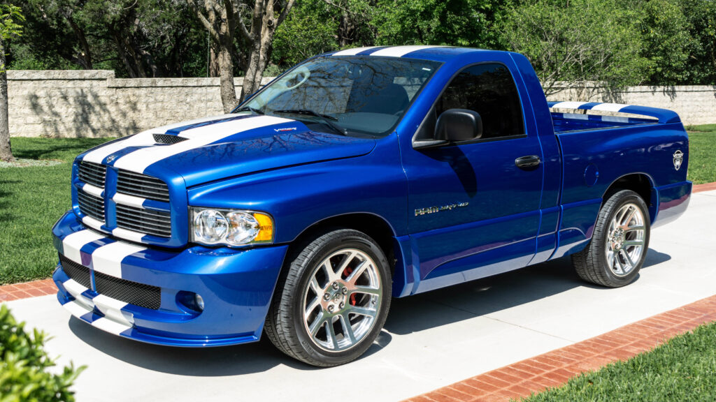 Dodge Ram SRT-10
(top10archives.com)