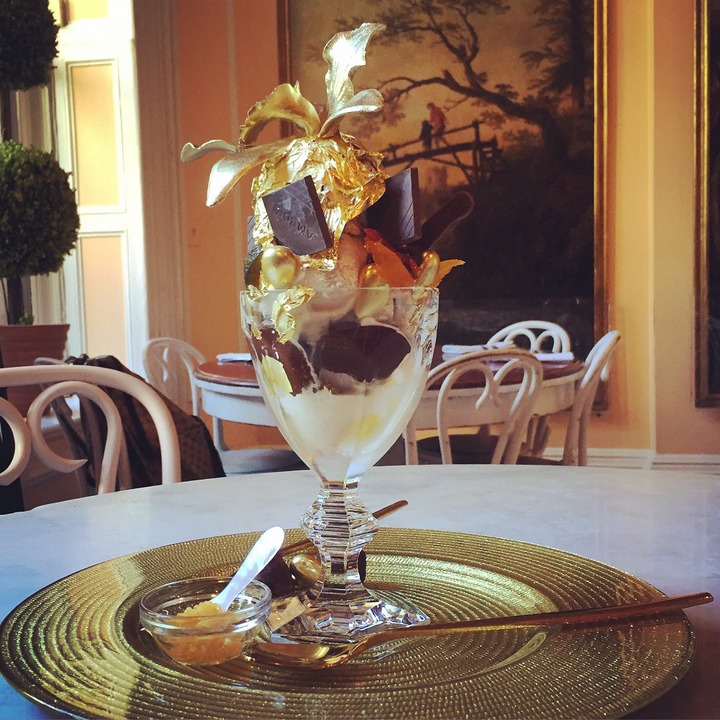 Golden Opulence Sundae Expensive Dishes (top10archives.com)