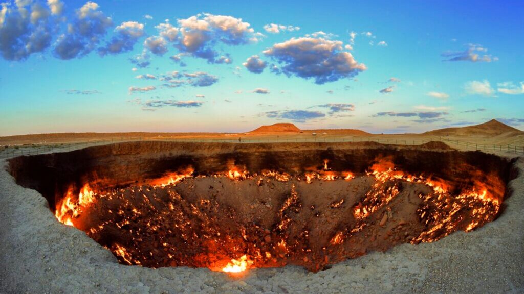 Door to hell
(top10archives.com)