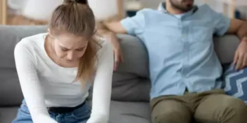 9 Things Men Do Once They Lose Interest In the Relationship